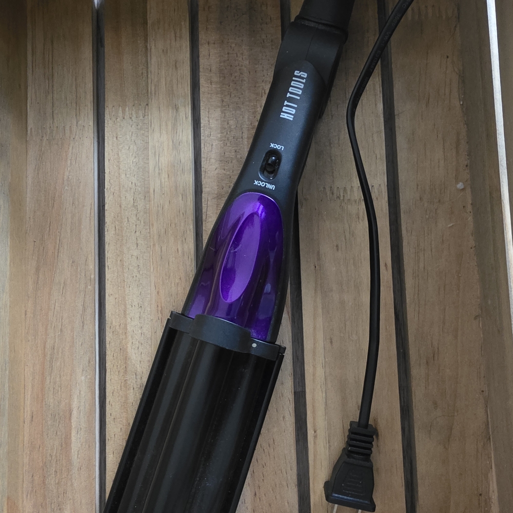 Hot Tools Purple and Black Curling Iron